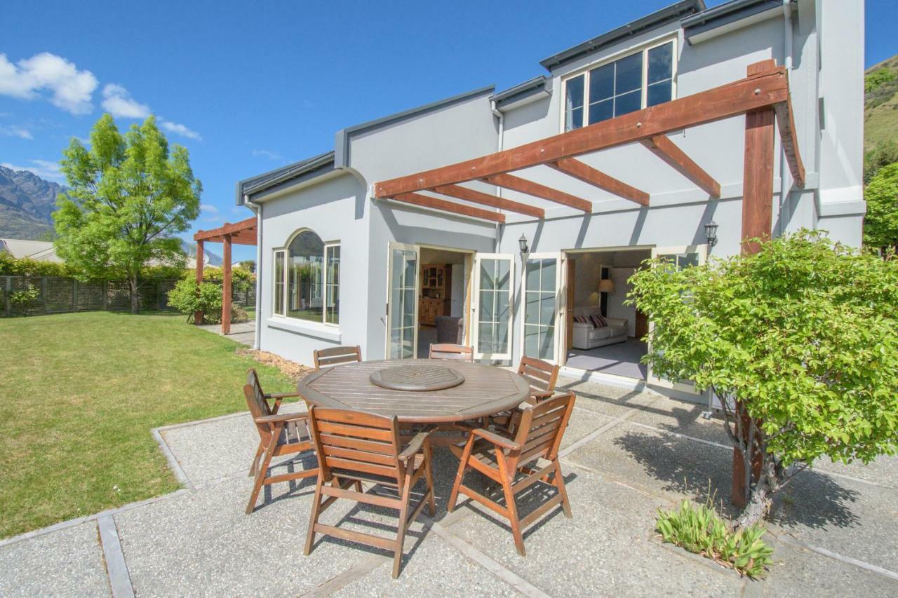 Villa Paeroa View Queenstown Exterior foto